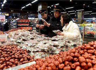 河北威县:严检细查 护航节日食品安全